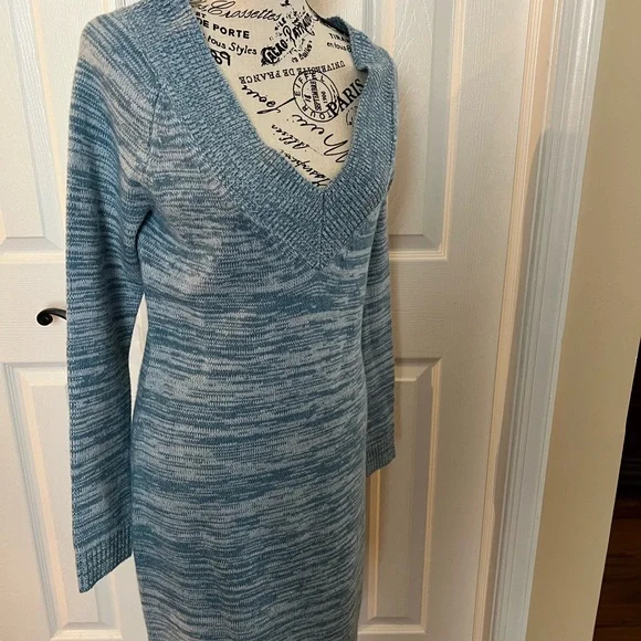 WHBM sweater dress. Size small - Picture 2 of 4